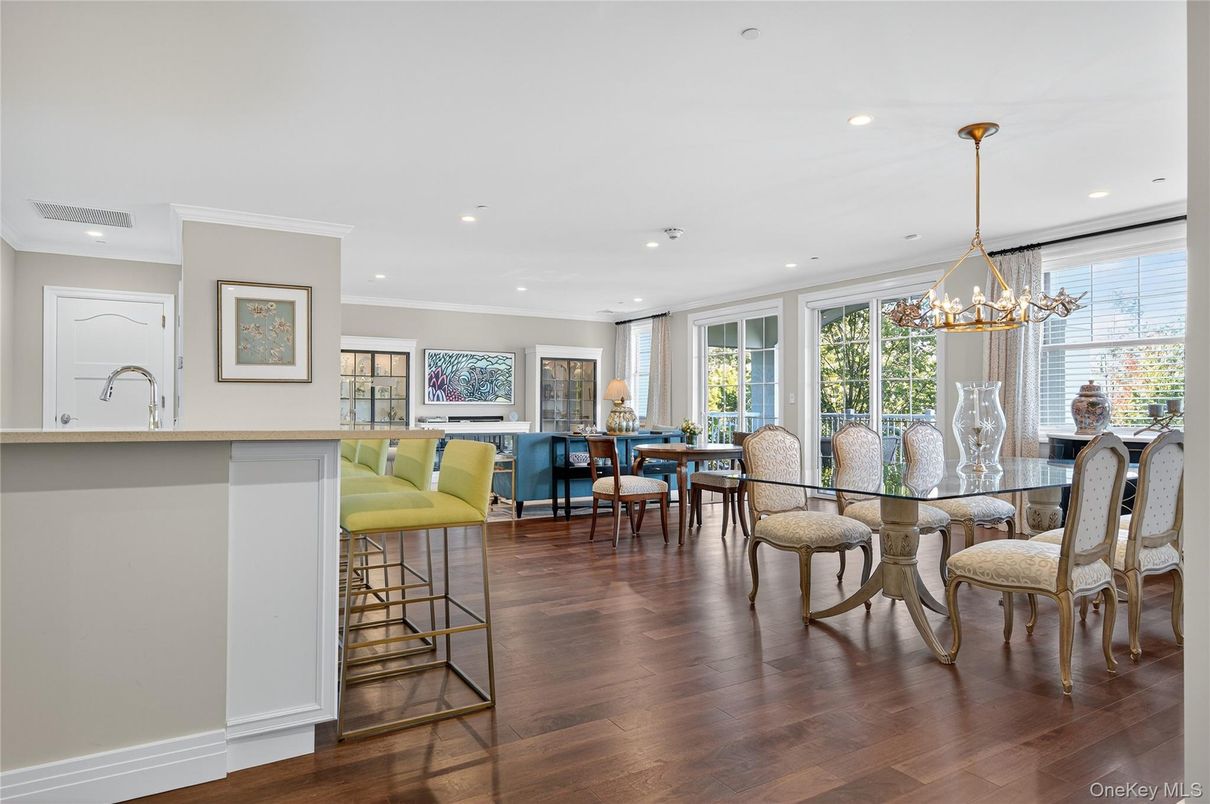 Dining room, Interior, Pendant Lights, Recessed Lighting, Wood Texture Flooring