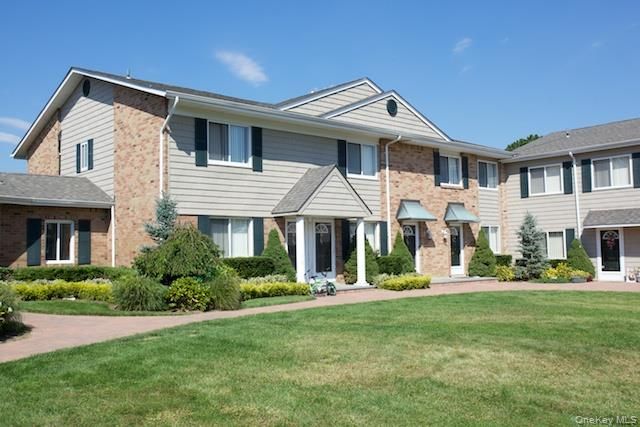 Backyard, Exterior, Facade, Brick Facade, Rowhouse