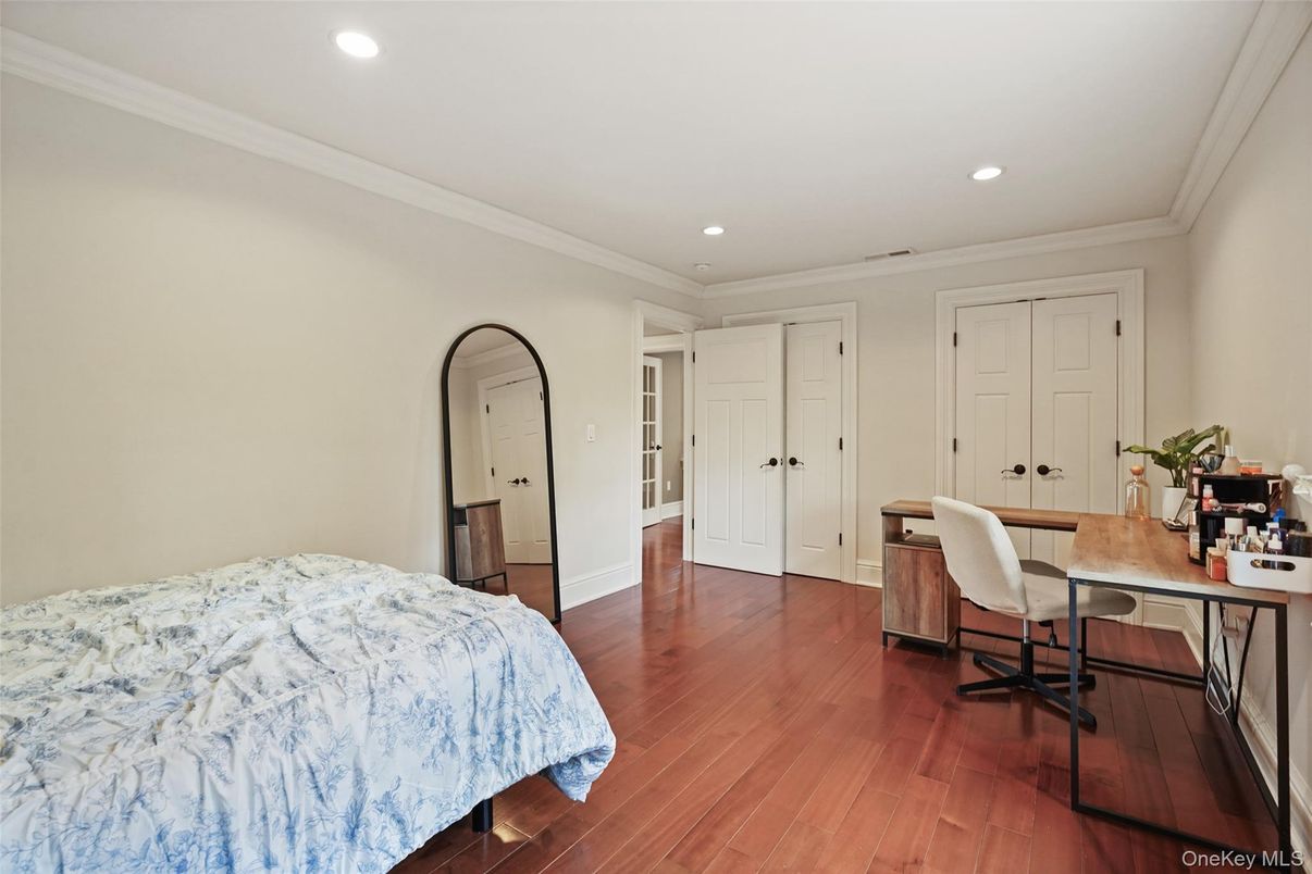Bedroom, Home Office, Interior, Recessed Lighting, Wood Texture Flooring