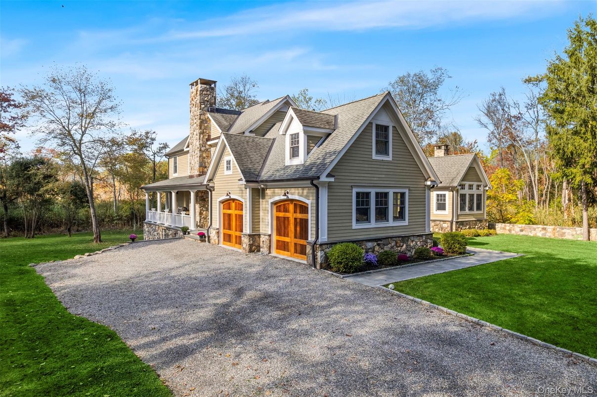 Backyard, Exterior, Facade, Farmhouse