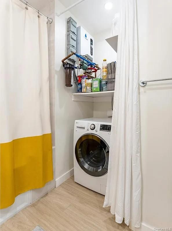 Interior, Recessed Lighting, Utility Closets, Washer, Wood Texture Flooring