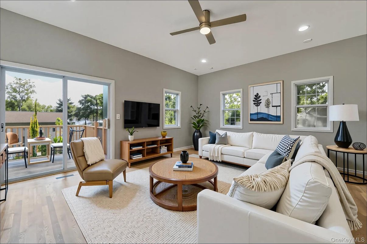 Interior, Living room, Recessed Lighting, Wood Texture Flooring