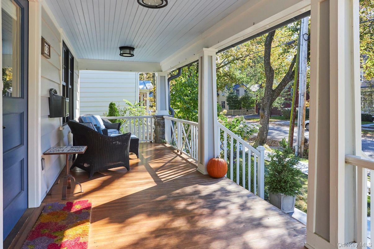 Exterior, Wood Texture Flooring