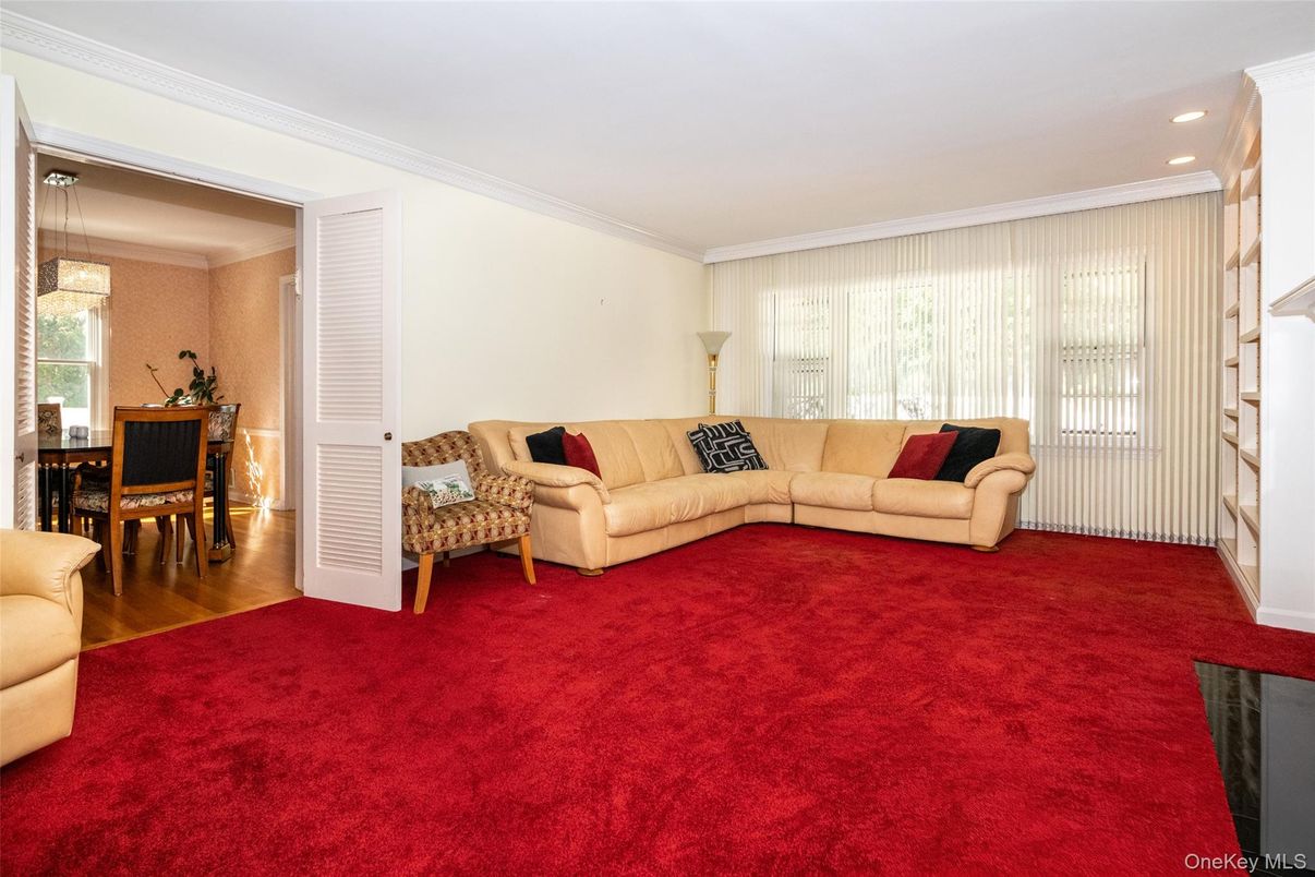 Dining room, Interior, Living room, Recessed Lighting, Wood Texture Flooring