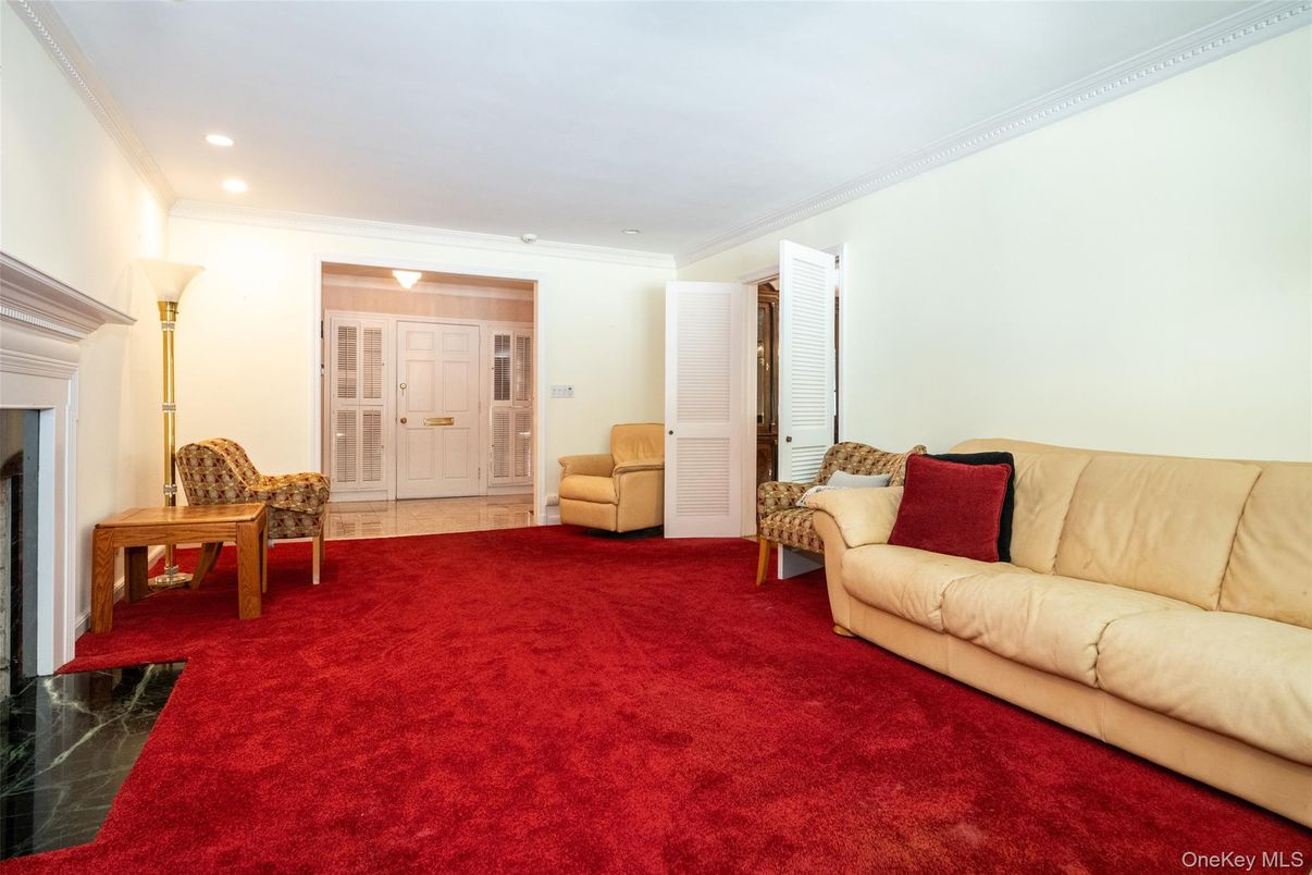 Fireplace, Interior, Recessed Lighting