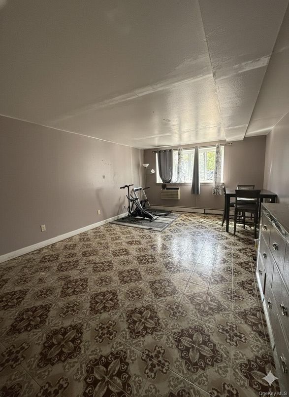 Dining room, Interior