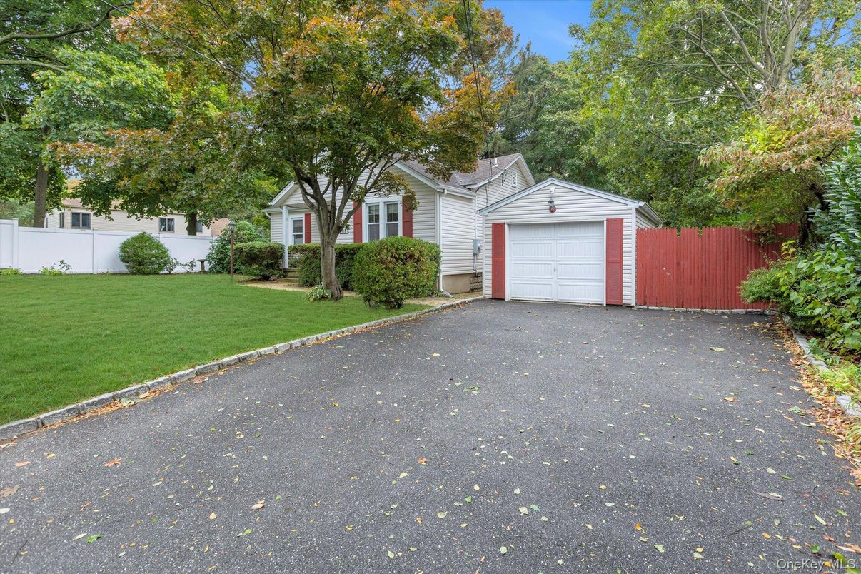 Backyard, Detached Garage, Exterior
