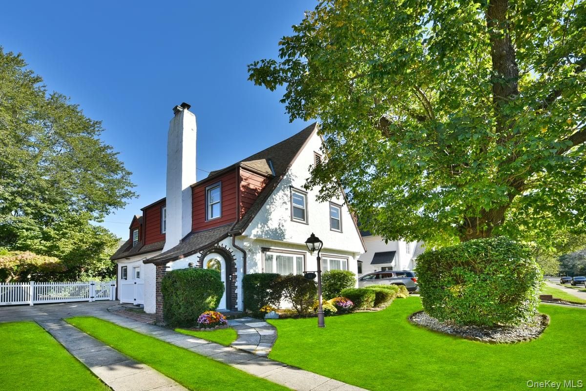 Backyard, Exterior, Facade, Tudor Revival