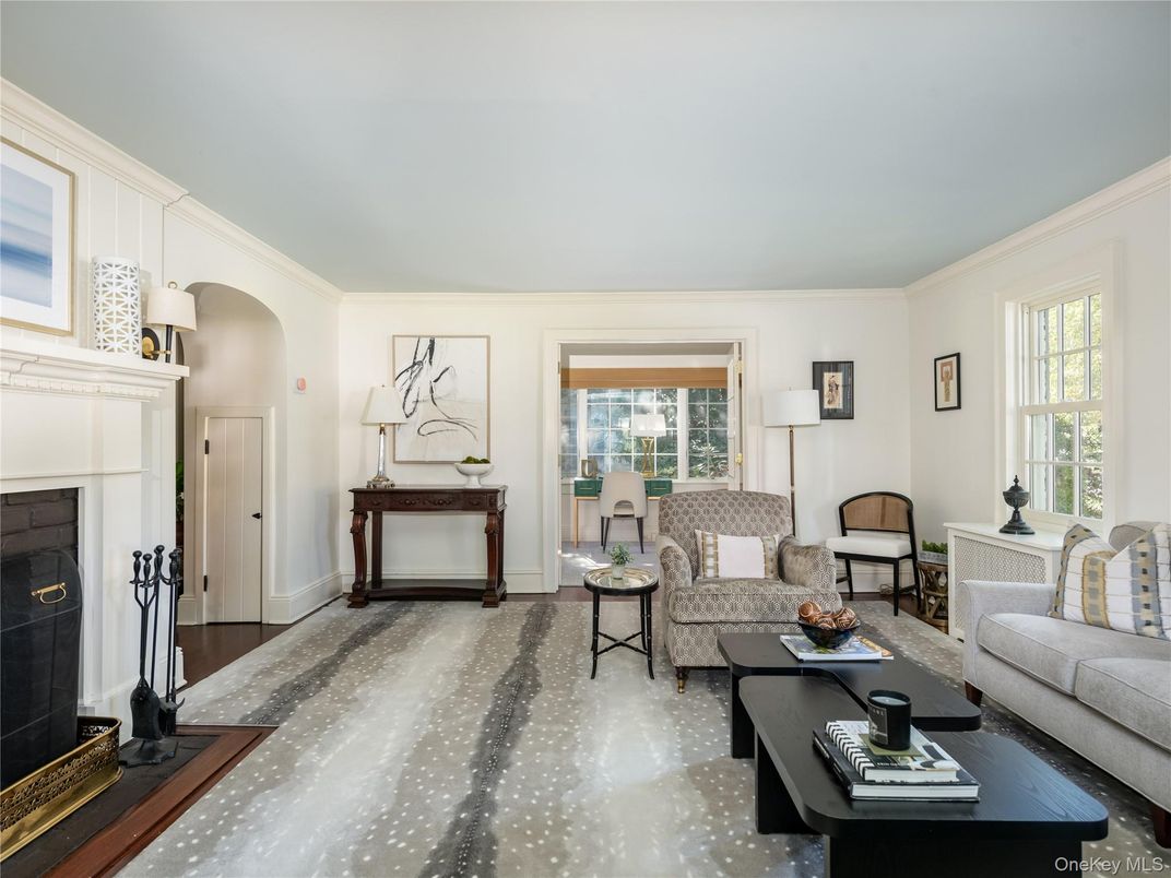 Fireplace, Interior, Living room