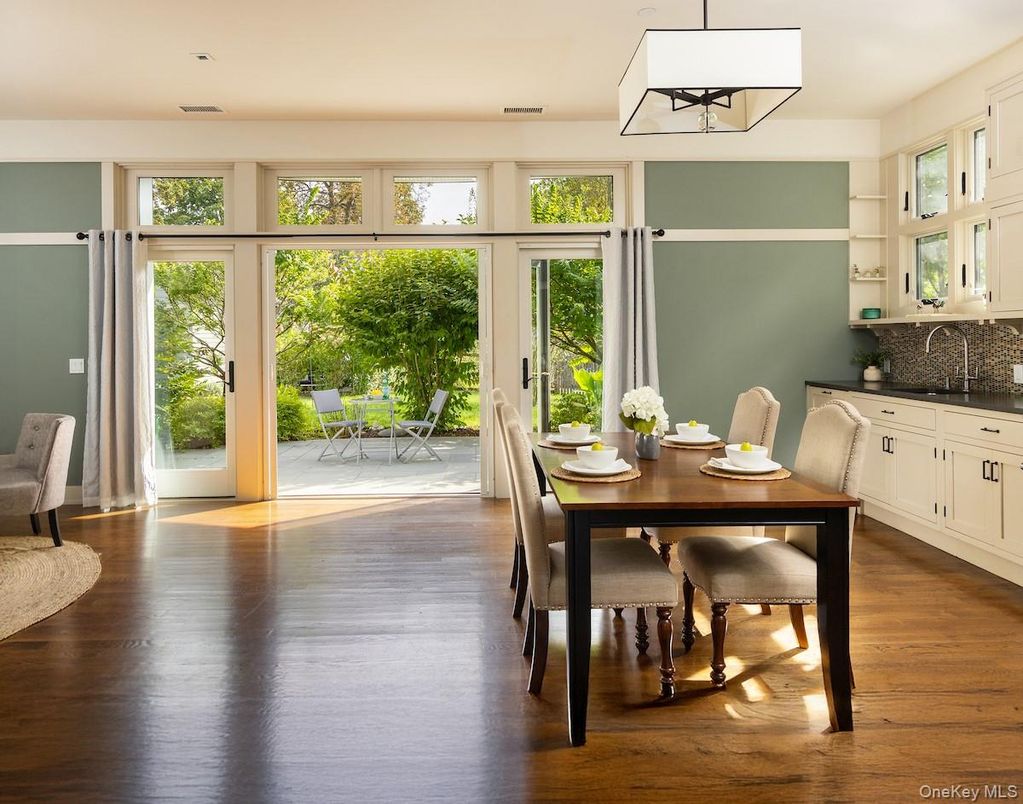 Dining room, Interior, Wood Texture Flooring