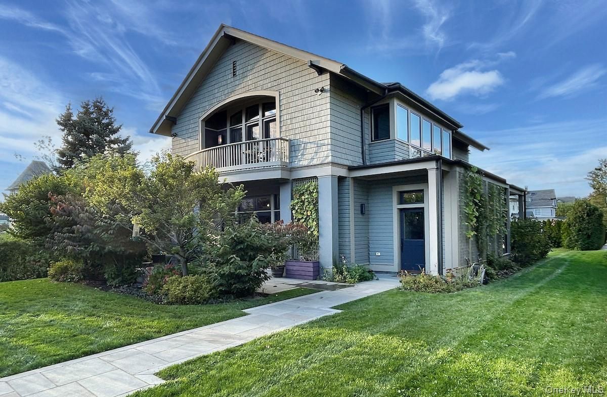 Backyard, Exterior, Facade, Farmhouse