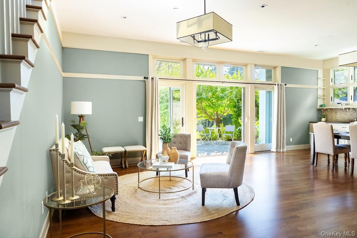 Dining room, Interior, Living room, Recessed Lighting, Wood Texture Flooring