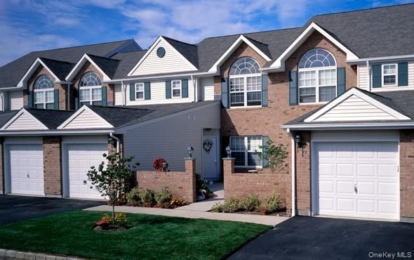 Attached, Exterior, Facade, Brick Facade, Rowhouse