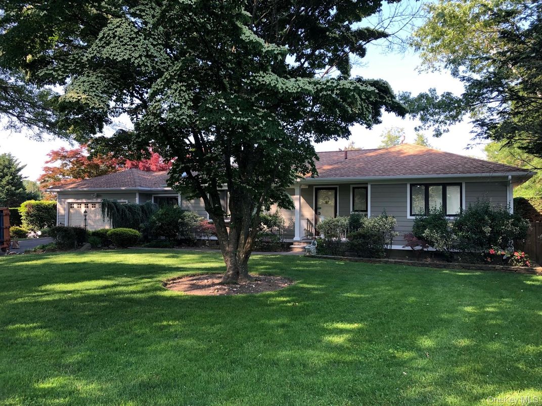 Backyard, Exterior, Facade, Ranch