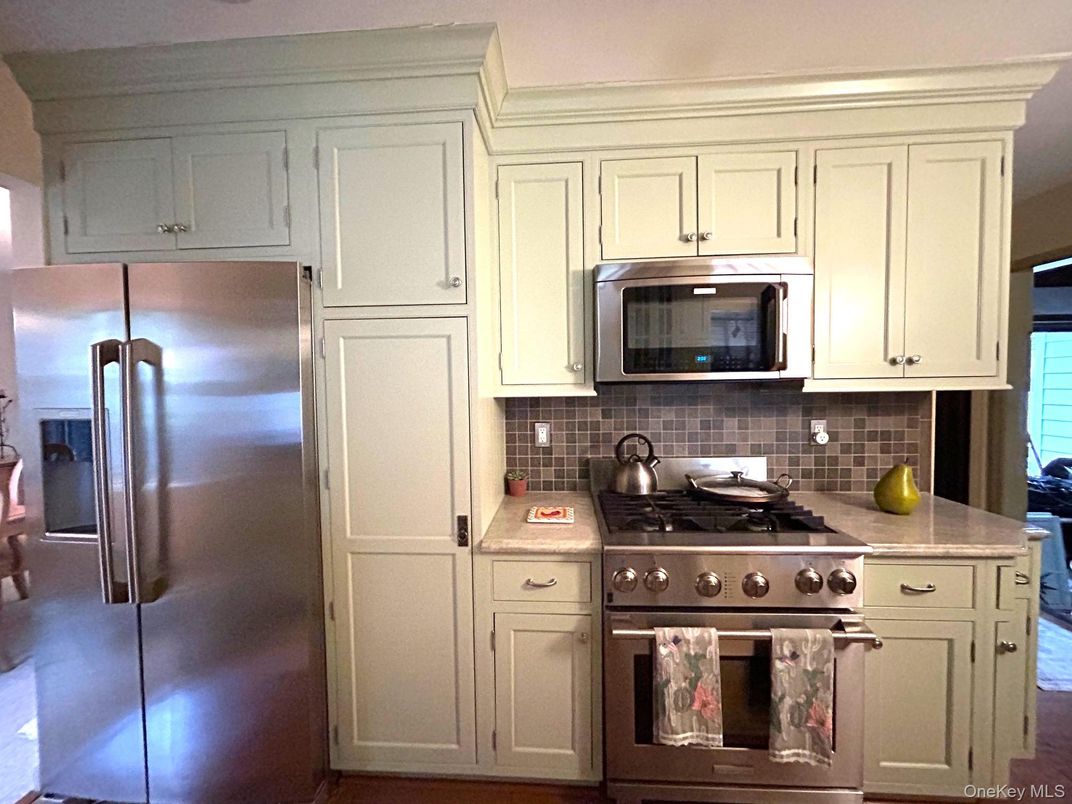 Interior, Kitchen, Stainless Steel Appliances