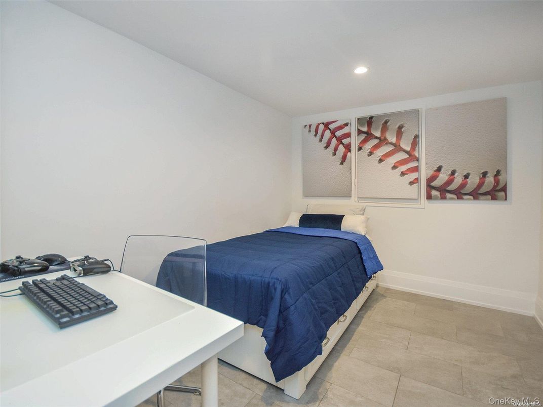 Bedroom, Home Office, Interior, Recessed Lighting