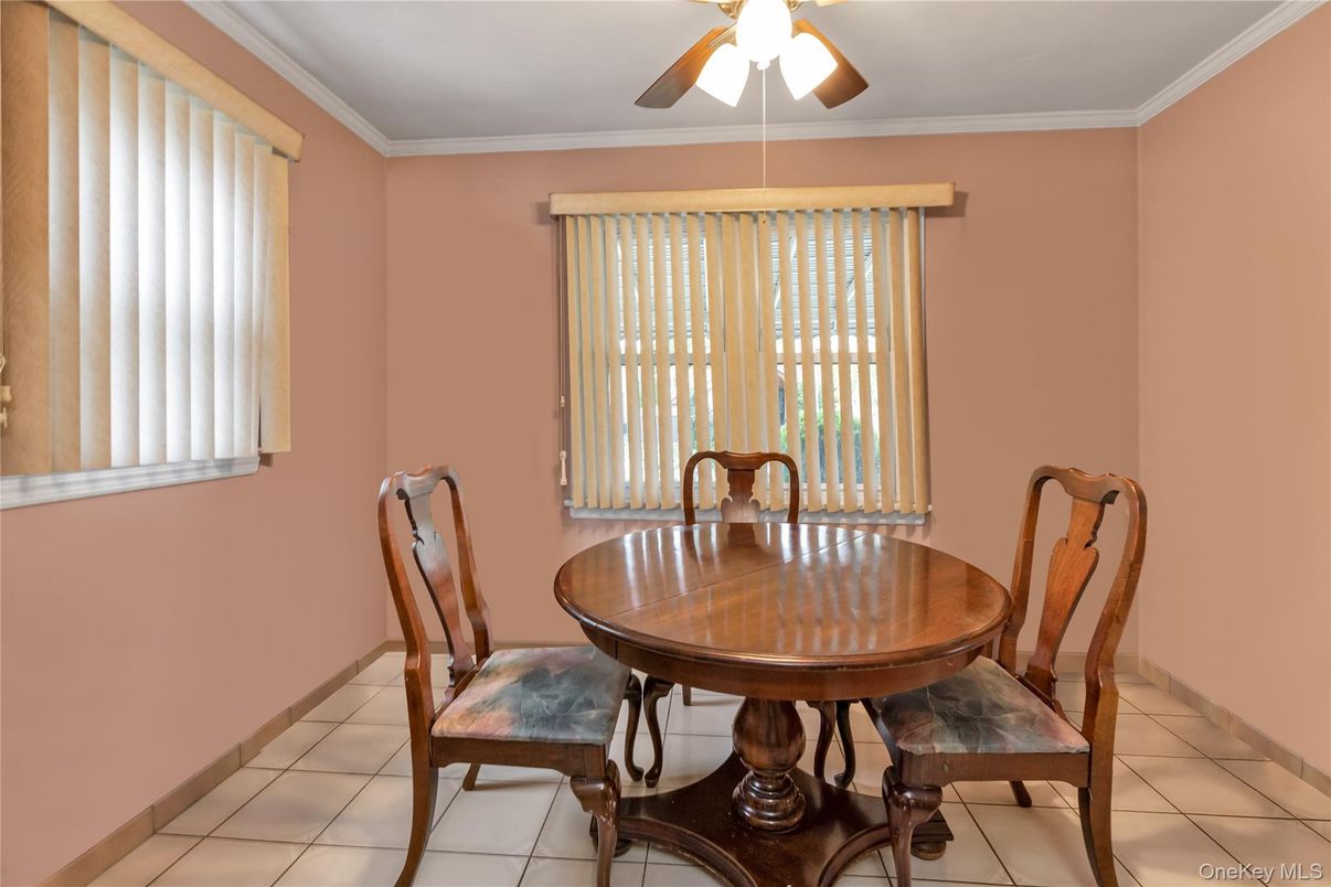 Dining room, Interior