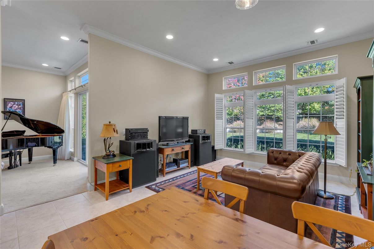 Interior, Living room, Piano, Recessed Lighting