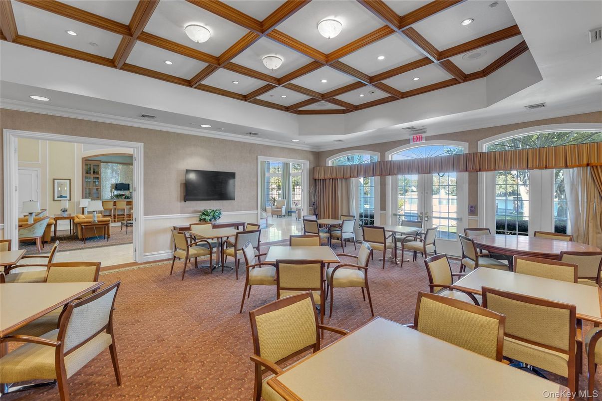 Dining room, Interior, Recessed Lighting