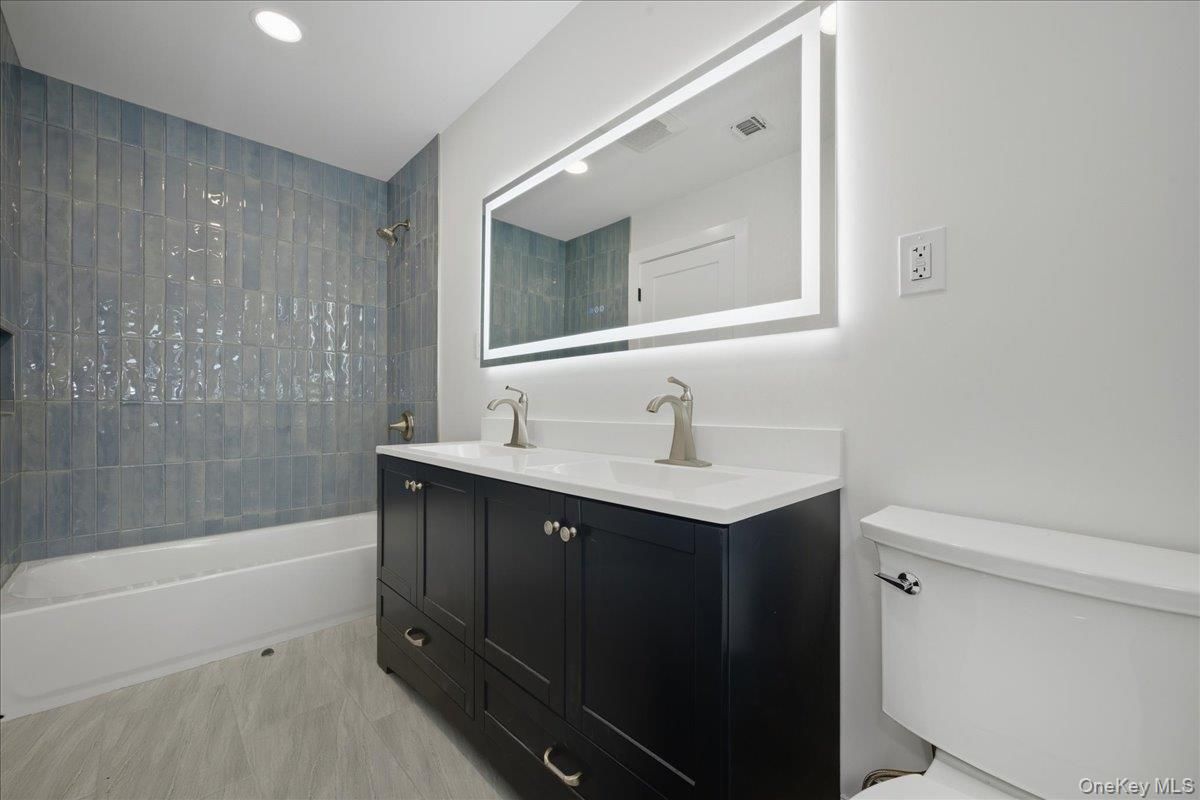 Bathroom, Interior, Recessed Lighting, Wood Texture Flooring