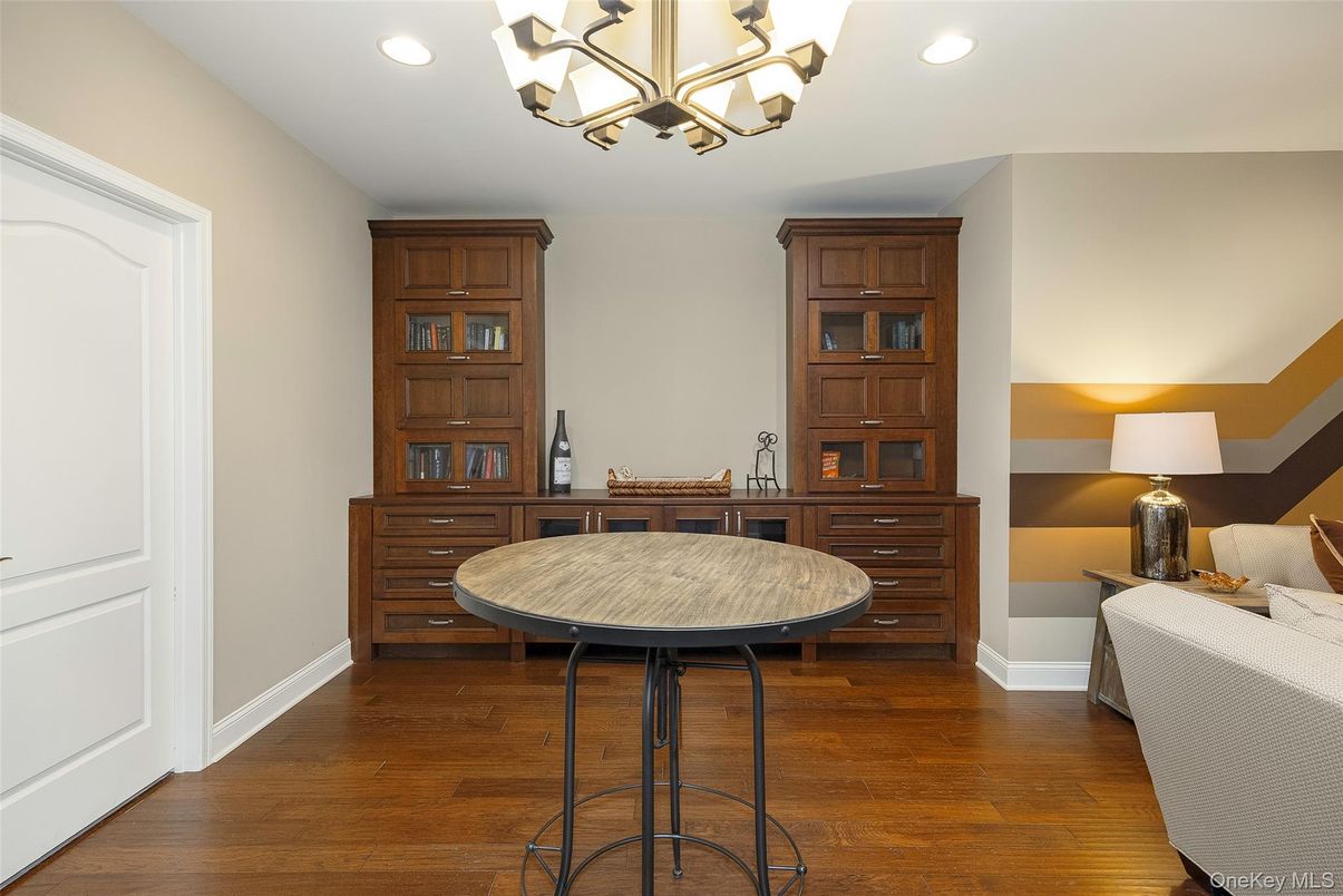 Chandelier, Interior, Recessed Lighting, Wood Texture Flooring