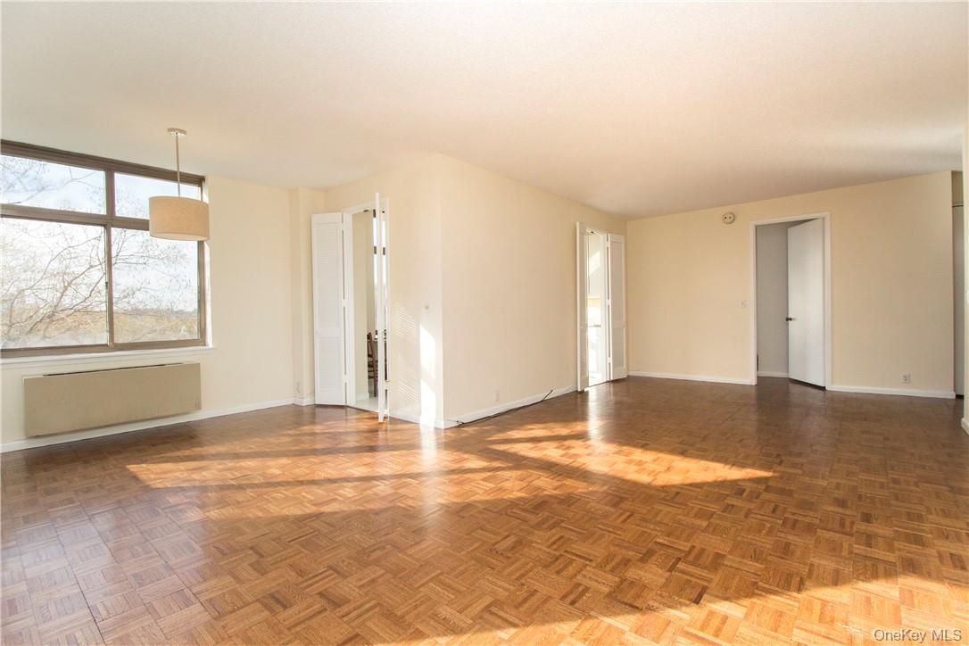 Empty room, Interior, Pendant Lights, Wood Texture Flooring