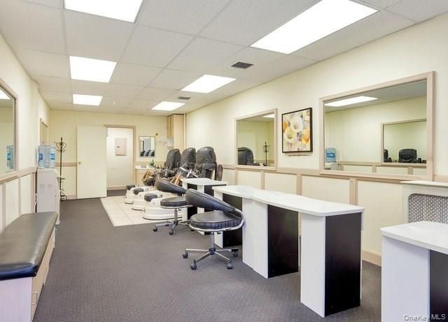 Fitness Equipment, Interior, Recessed Lighting