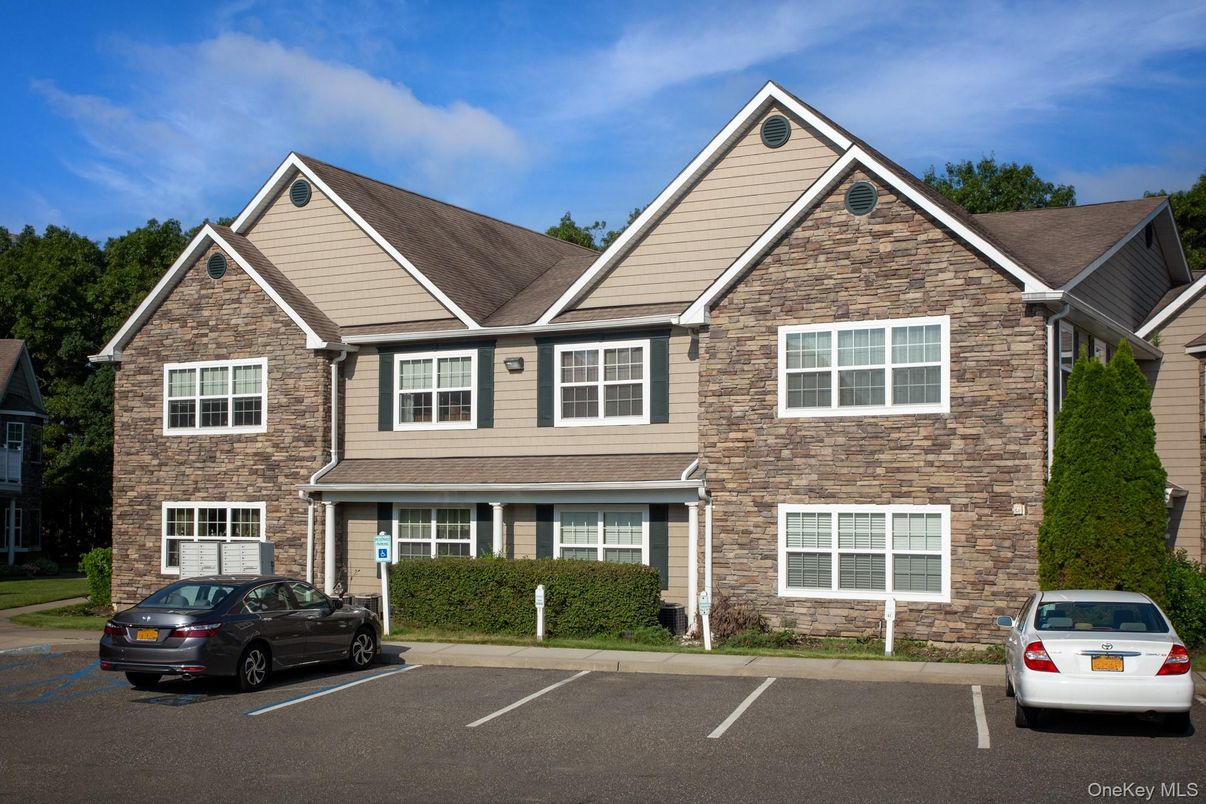 Exterior, Facade, Brick Traditional
