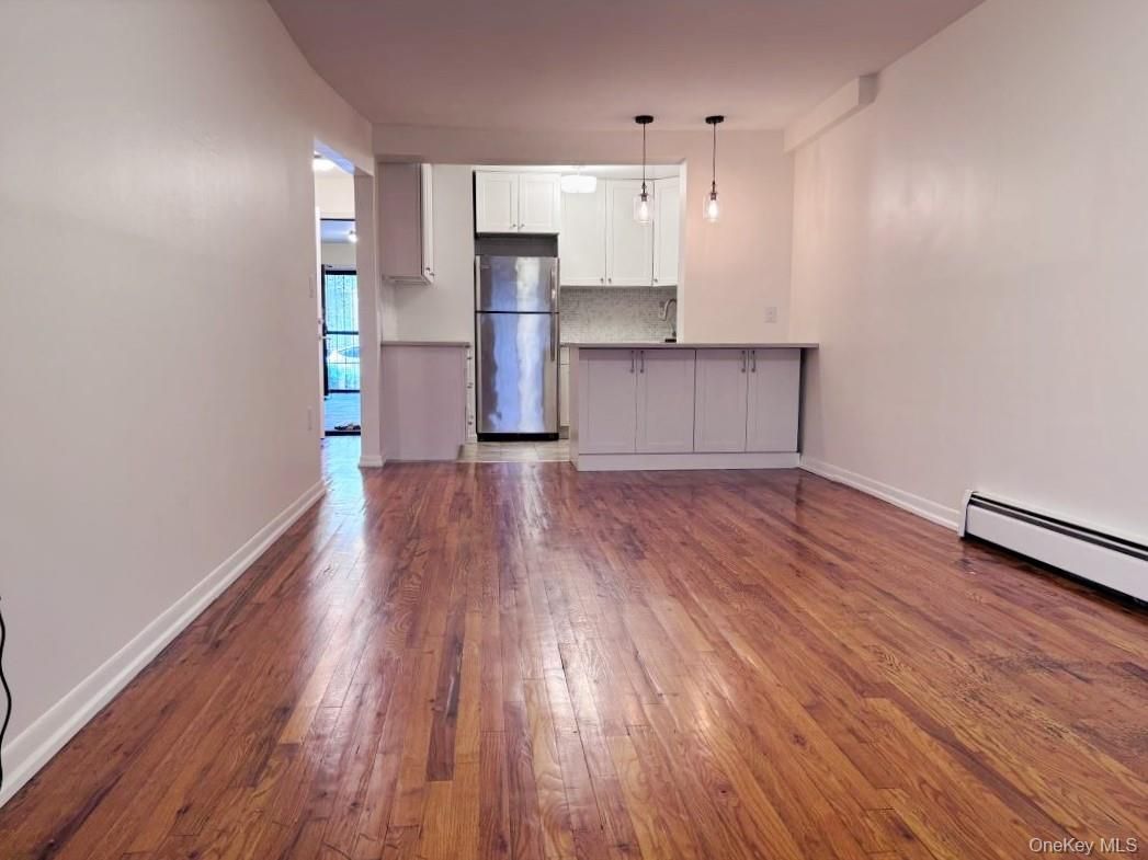 Empty room, Interior, Kitchen, Pendant Lights, Wood Texture Flooring