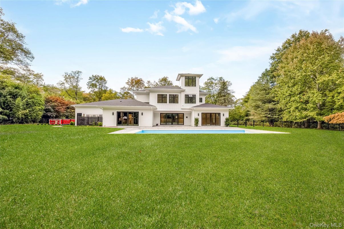 Backyard, Exterior, Pool