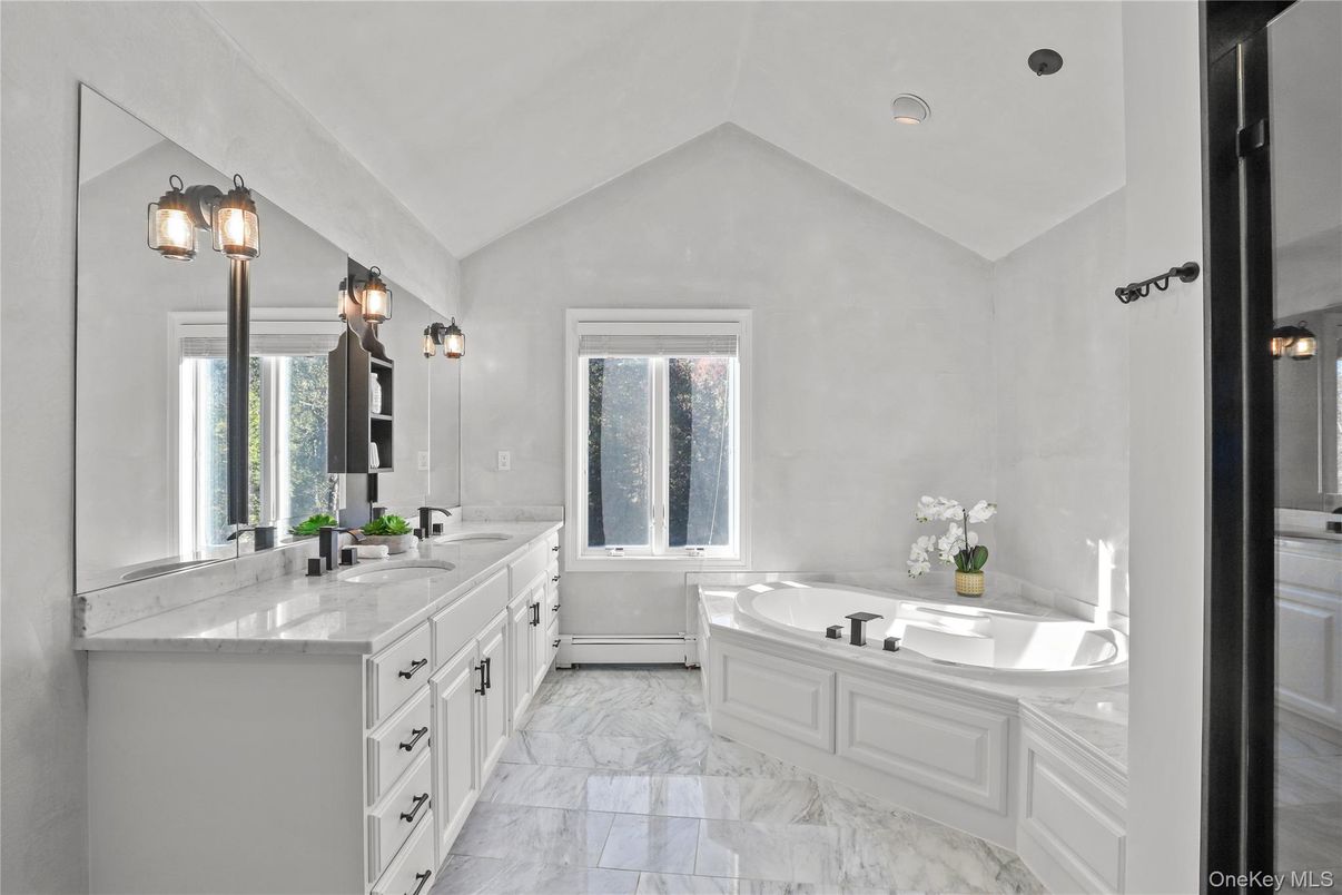 Bathroom, Dual Sink Vanities, Interior, Marble, Recessed Lighting