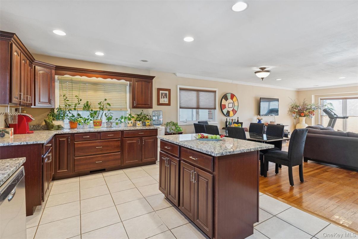 Dining room, Interior, Kitchen, Living room, Recessed Lighting, Wood Texture Flooring