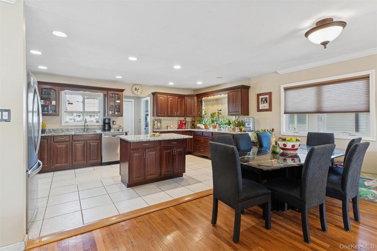 Dining room, Interior, Kitchen, Recessed Lighting, Wood Texture Flooring