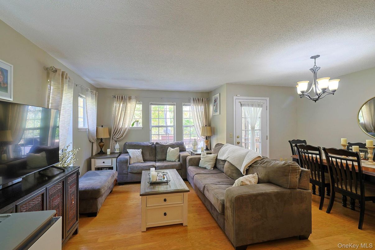 Chandelier, Dining room, Interior, Living room, Wood Texture Flooring