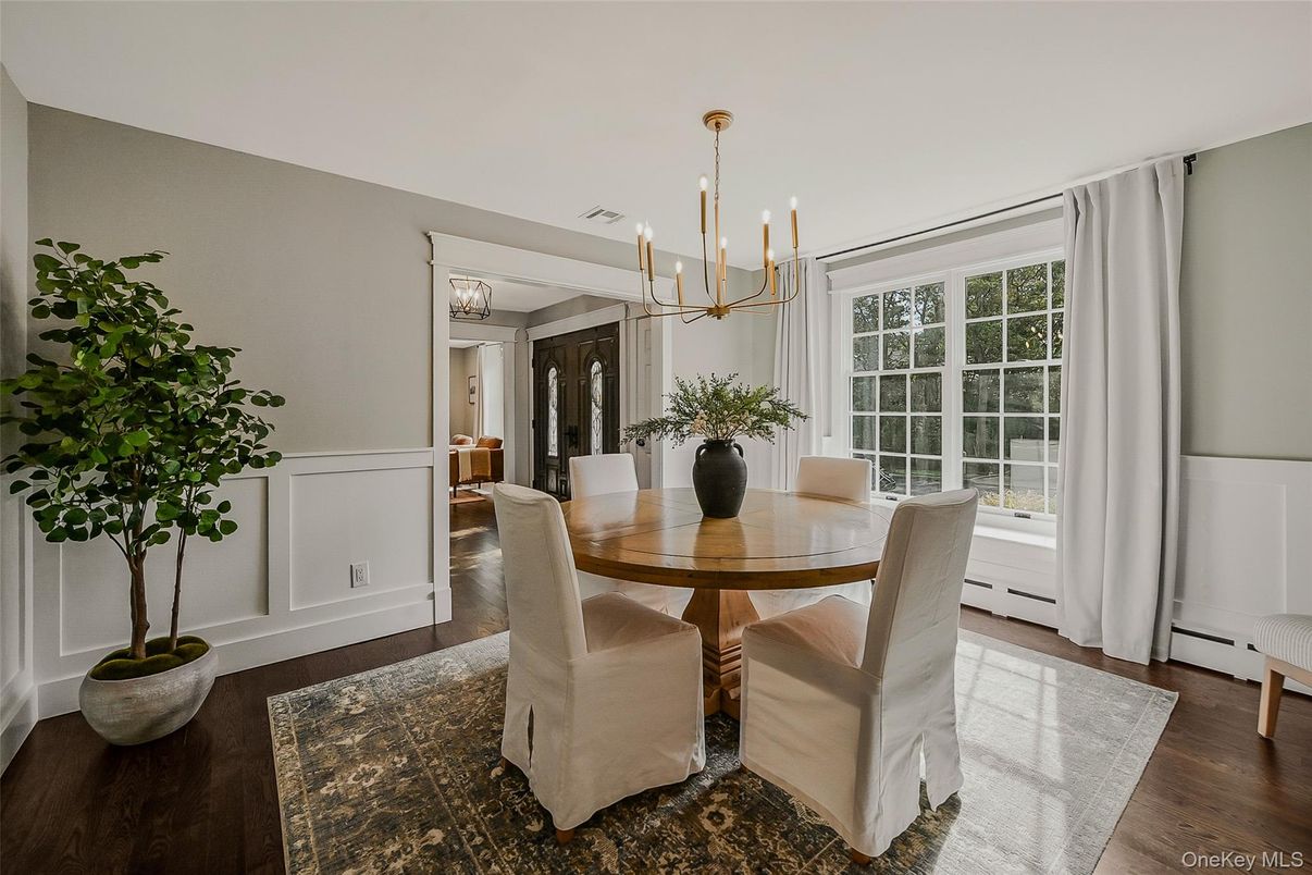 Chandelier, Dining room, Interior, Pendant Lights, Wood Texture Flooring