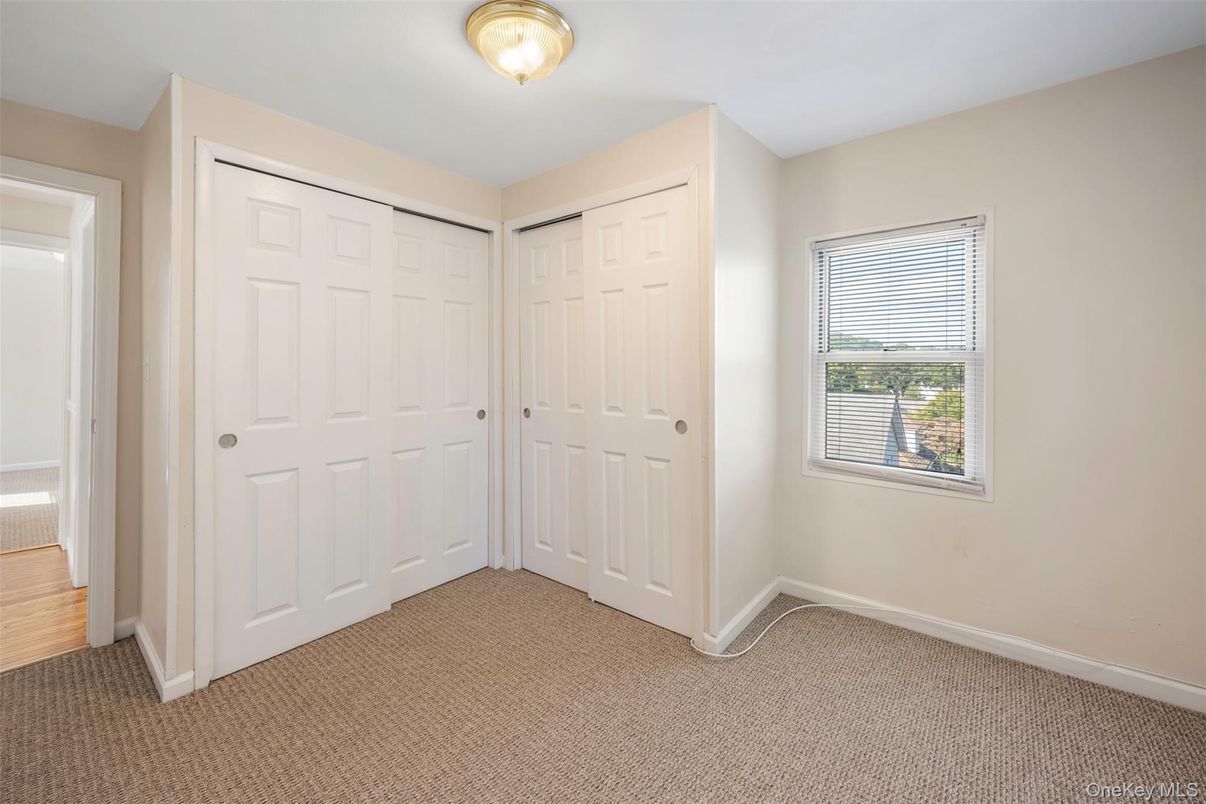 Detached Garage, Empty room, Interior