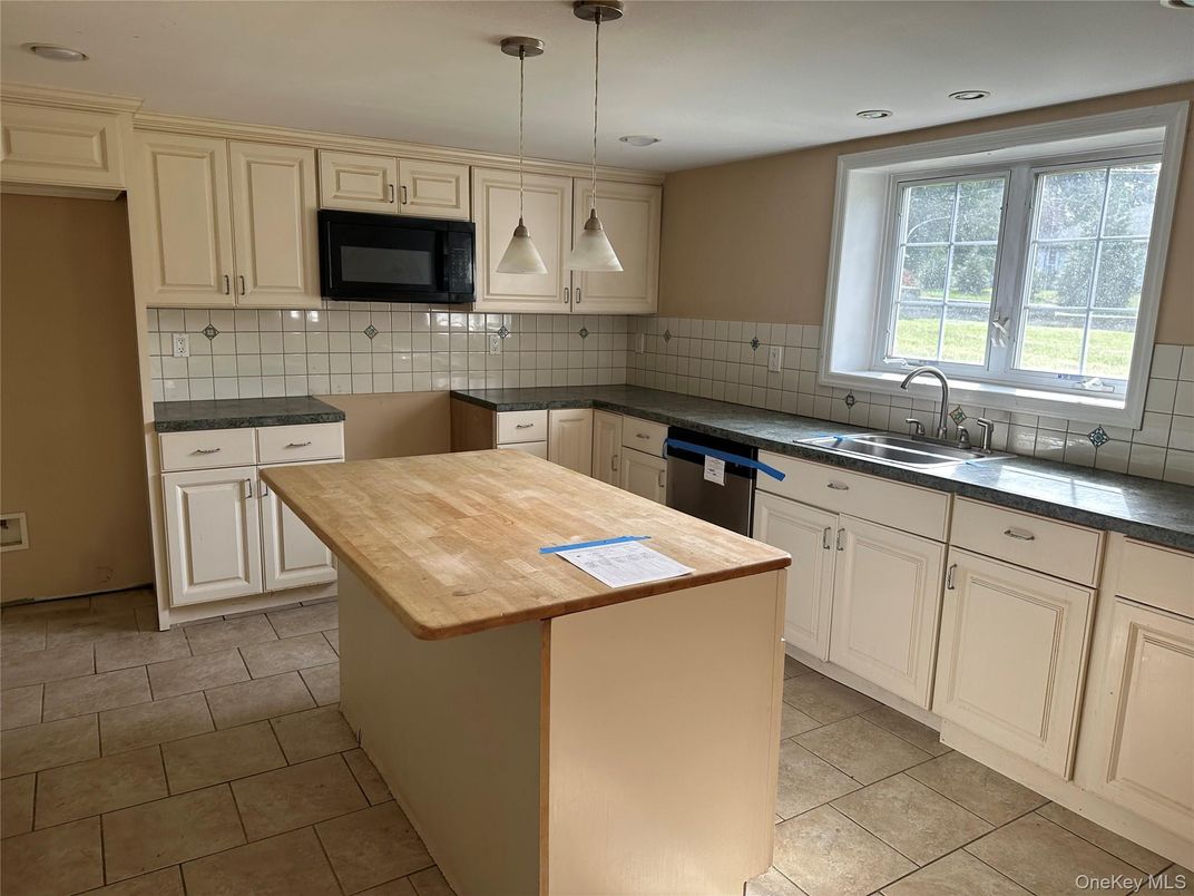 Interior, Kitchen, Pendant Lights, Recessed Lighting