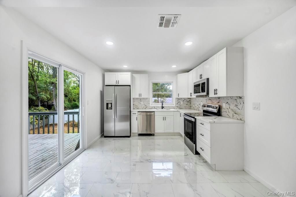 Interior, Kitchen, Marble, Recessed Lighting, Stainless Steel Appliances