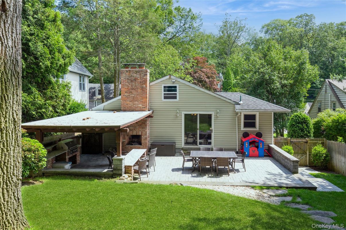 Backyard, Exterior, Playground