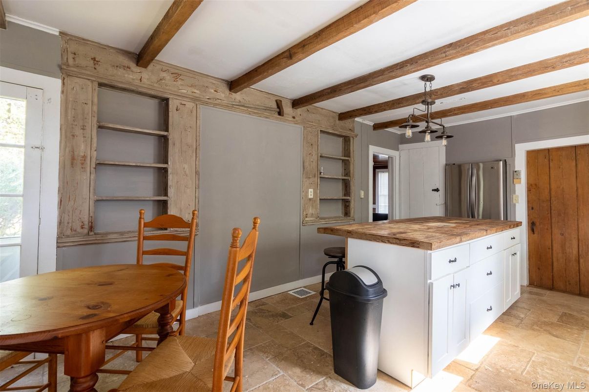 Dining room, Interior, Kitchen, Pendant Lights, Wooden Beams