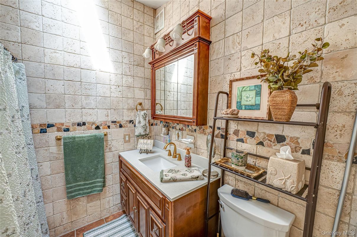 Bathroom, Interior, Stone Walls