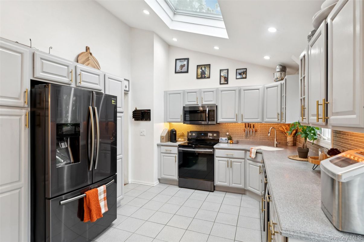 Interior, Kitchen, Recessed Lighting