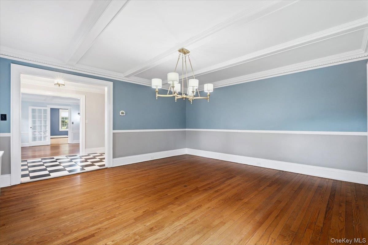 Chandelier, Empty room, Interior, Wood Texture Flooring