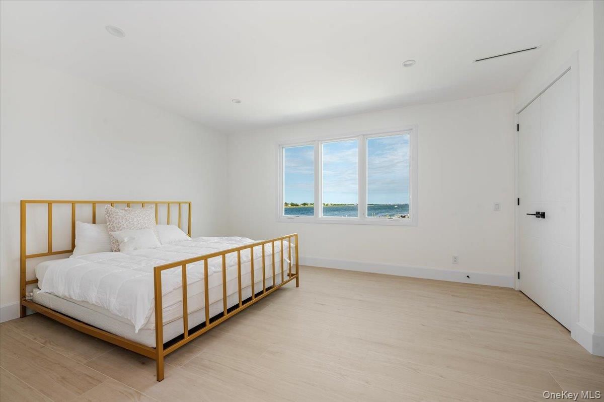 Bedroom, Interior, Recessed Lighting, Water, Wood Texture Flooring