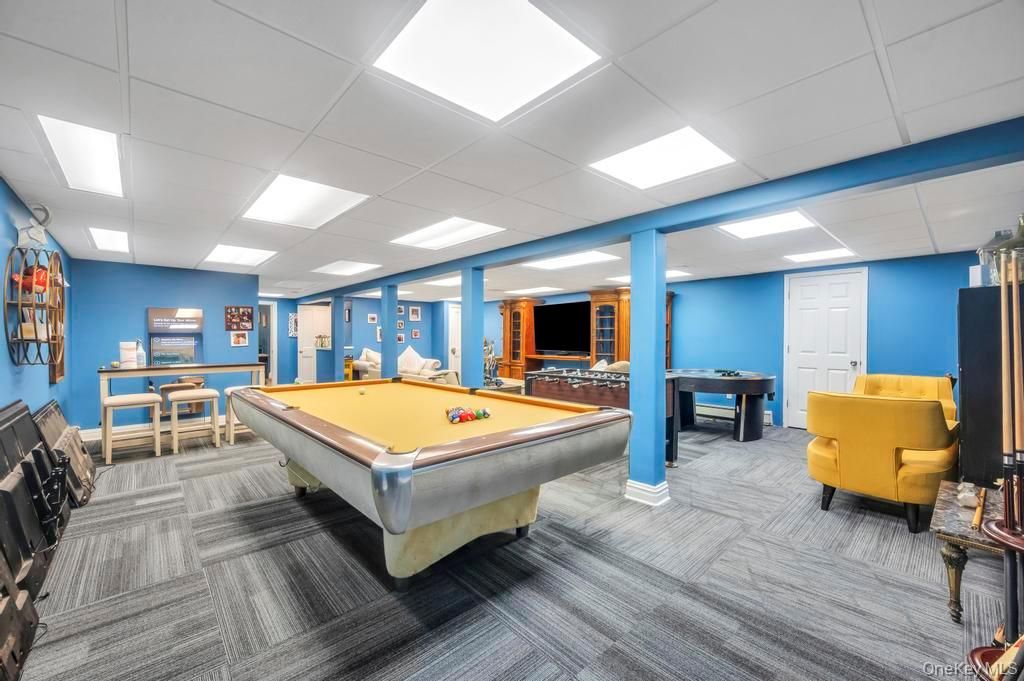 Billiard Table, Game Room, Interior, Recessed Lighting