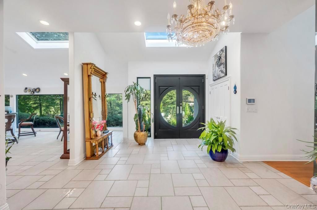 Chandelier, Interior, Recessed Lighting