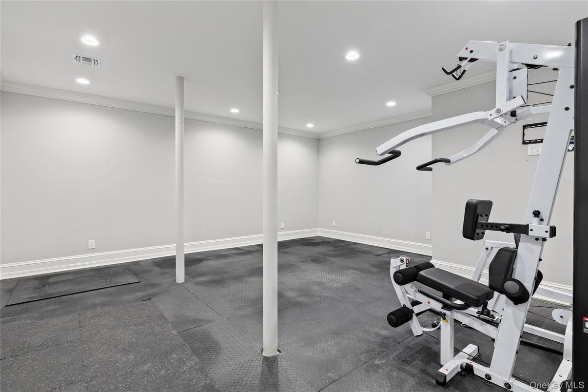 Fitness Equipment, Interior, Recessed Lighting