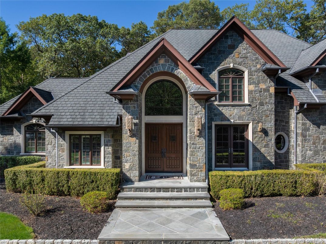Exterior, Facade, Brick Traditional