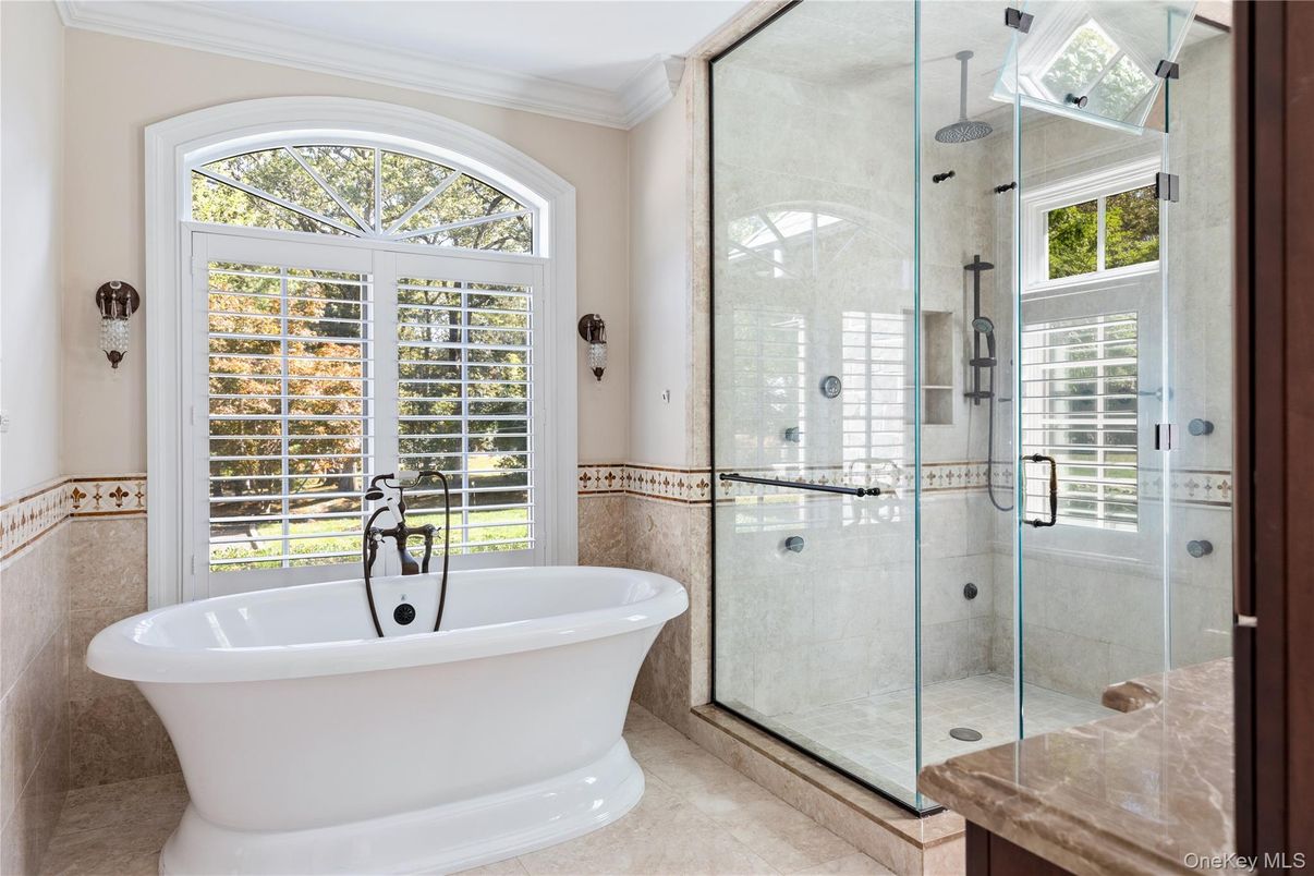 Bathroom, Free Standing Baths, Glass Shower, Interior