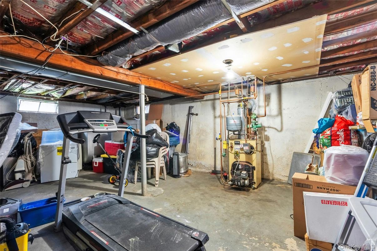 Fitness Equipment, Interior, Recessed Lighting